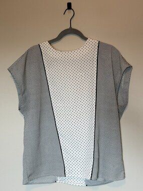Express Polka Dot Blouse Size M NWT Black White Zip Back Top